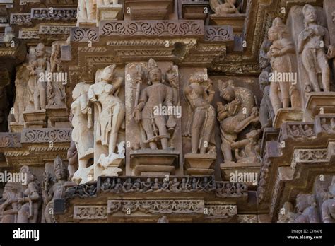 tempio kamasutra|The Temples of KHAJURAHO, INDIA 